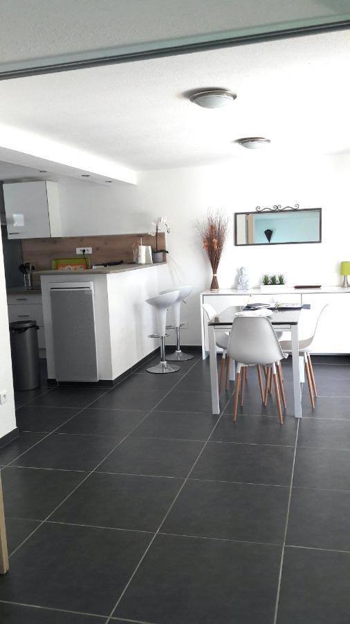Cote Indigo - Villa 7 Personnes, 3 Chambres, 3 Terrasses - A 150 De La Mer Saint-Pierre-la-Mer  Exteriör bild